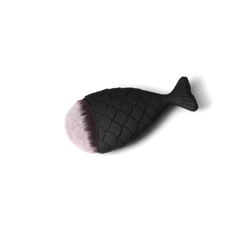 Кисть рыбка для макияжа POLE черная матовая размер M